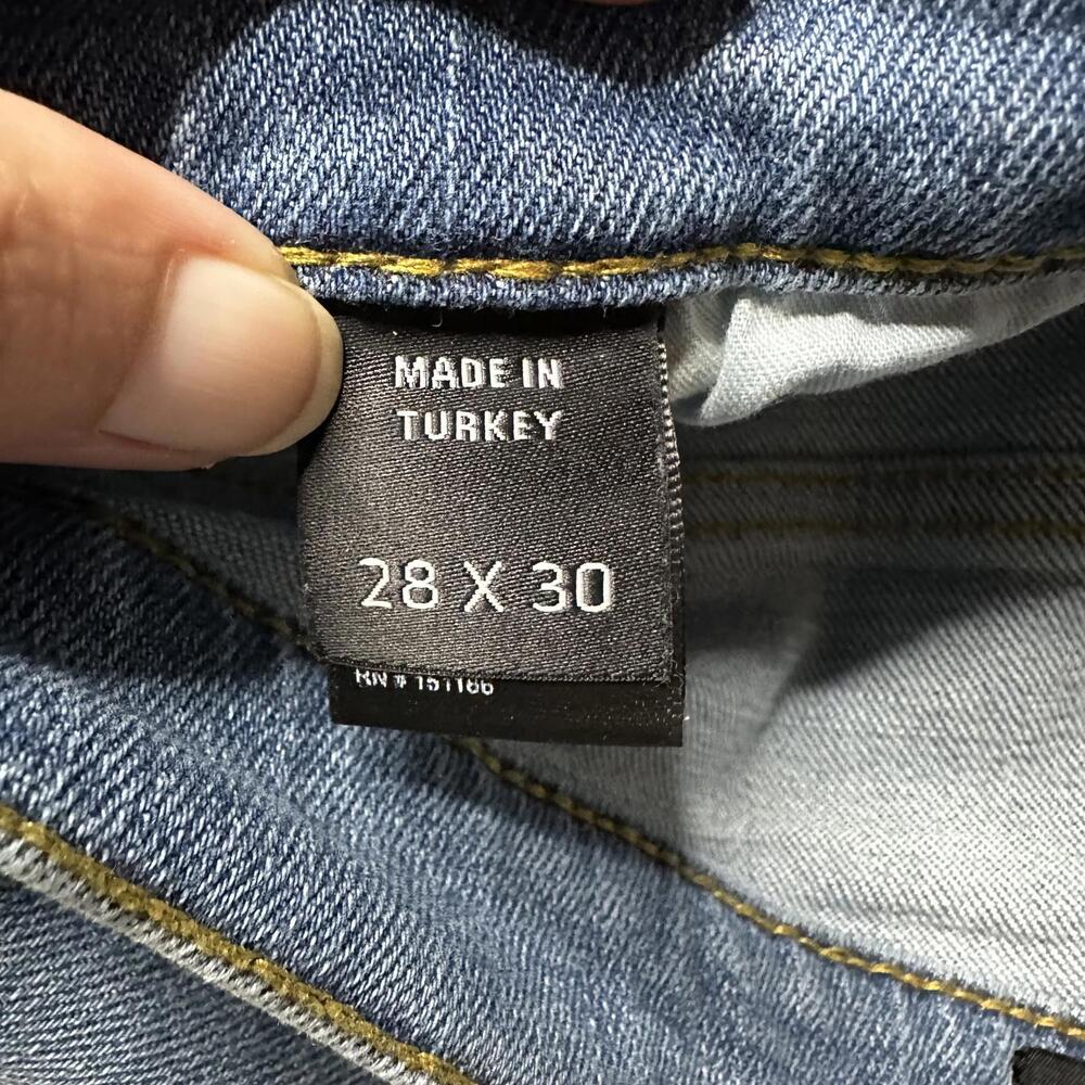 DSTLD Boyfriend Jeans Women’s 28 Light Wash Blue Relaxed Fit - Picture 7 of 8